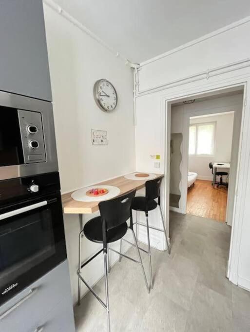Los Angeles - Grand Appartement Reims Exterior photo